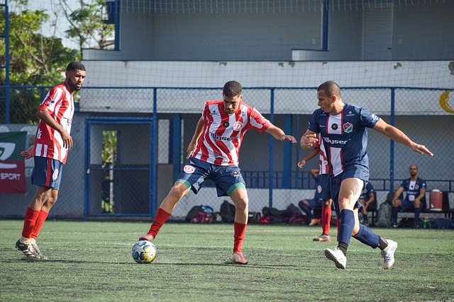 澳超战报：德弗里斯失点后补射破门，奥克兰3-1惠灵顿